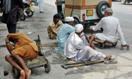 کراچی میں رمضان سے قبل گداگروں نے ڈیرے ڈال لیے